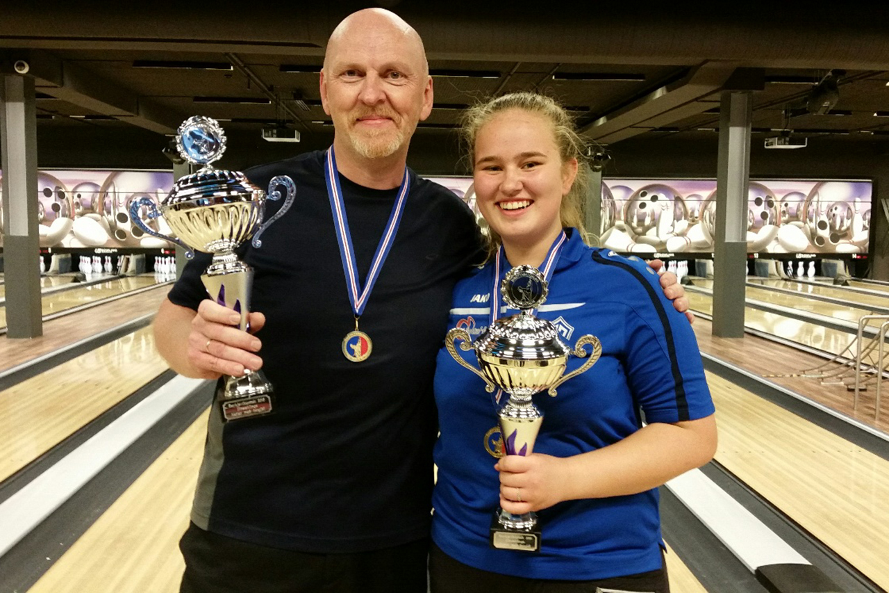 Sigurbjörn Vilhjálmsson KR og Elva Rós Hannesdóttir ÍR sigruðu á Opna Reykjavíkurmóti einstaklinga 2016 með forgjöf